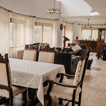 Villa Xclusive *